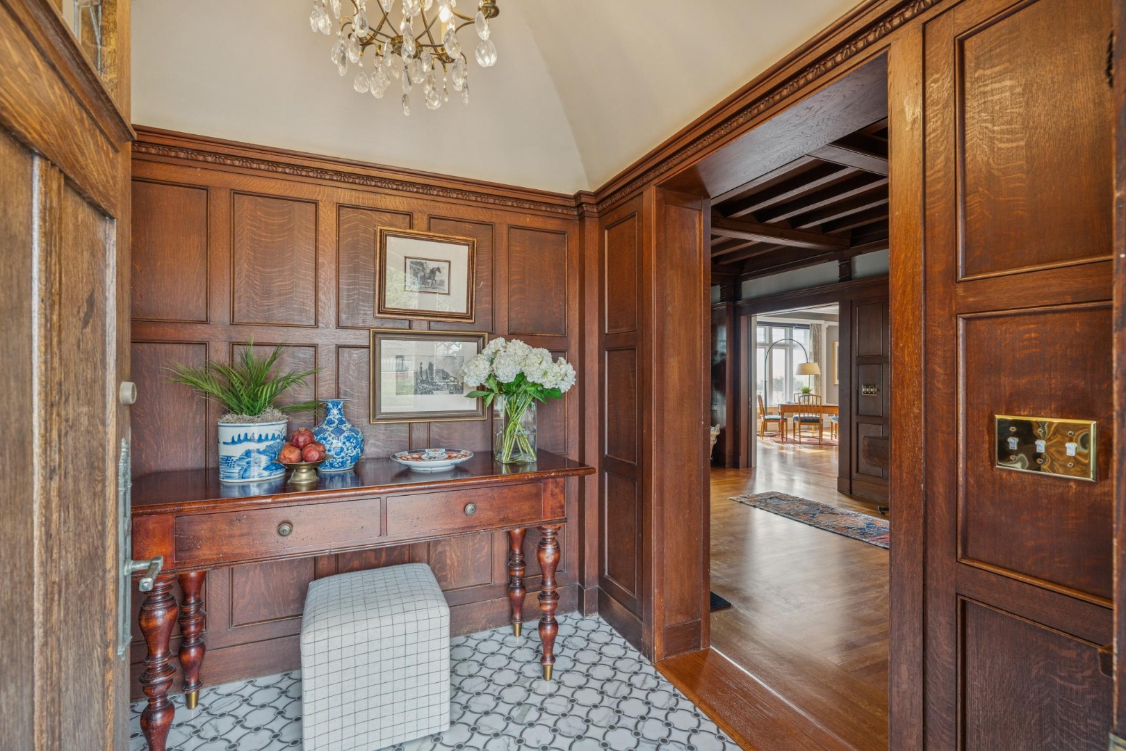 62A Farragut Avenue Image 5