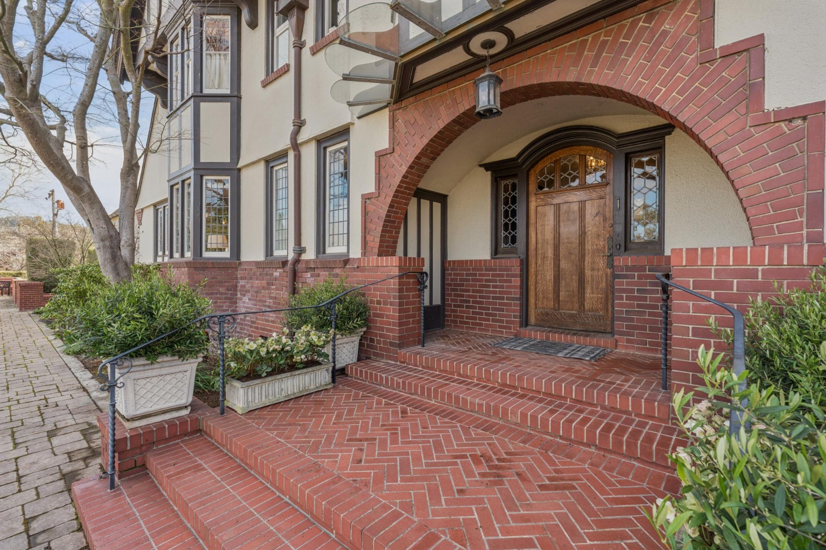 62A Farragut Avenue Image 7