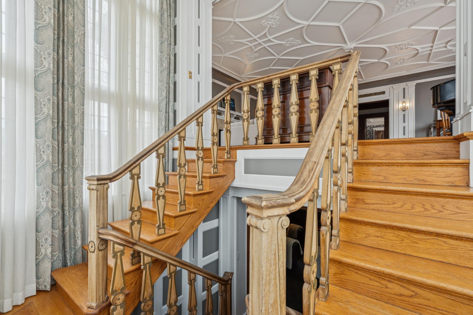 62A Farragut Avenue Image 13